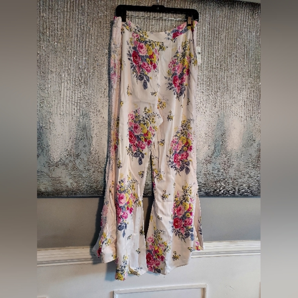 Anthropologie Pink and Cream Floral Lace Wide-Leg High Waist Satin Pants Sz-12 - Picture 8 of 13